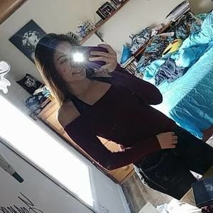 Meet your Posher, Jade